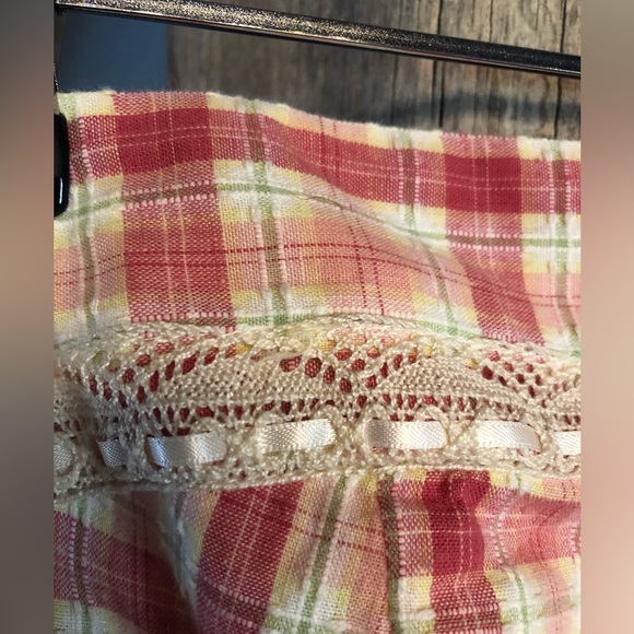 50ish style fit and flair strapless dress - Picture 9 of 14